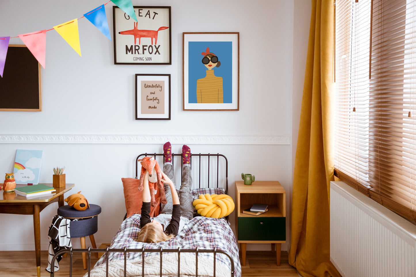 Babykamer Poster - Zonnebril Meisje – Kleurrijke