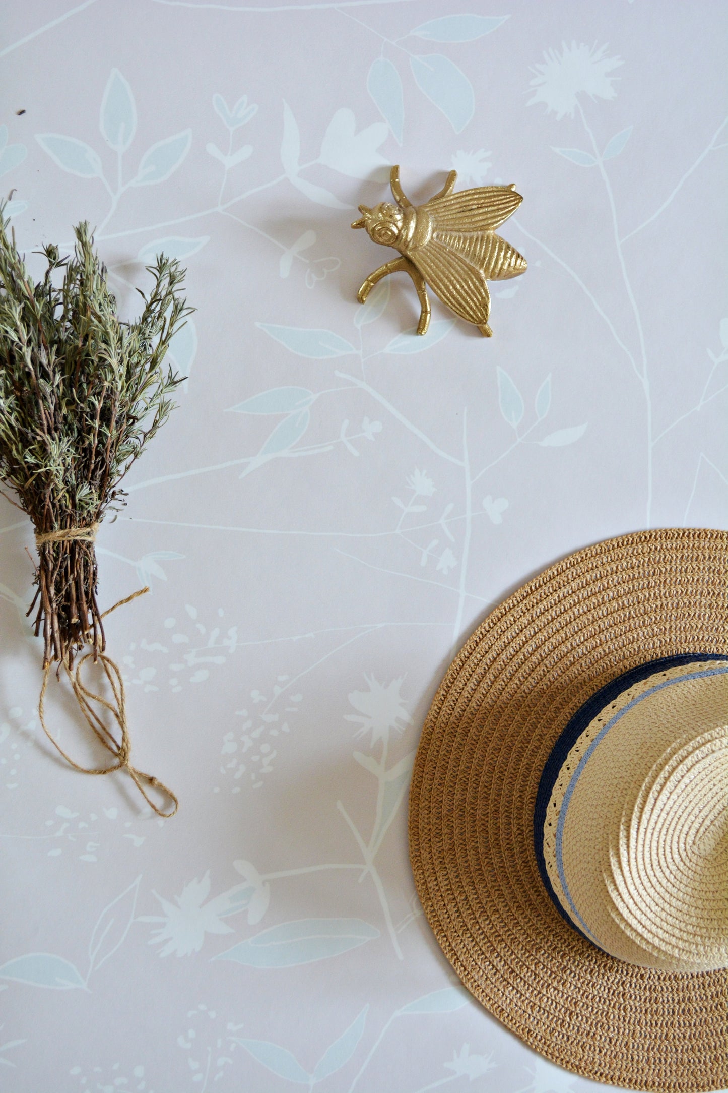 bloemen behang kinderkamer