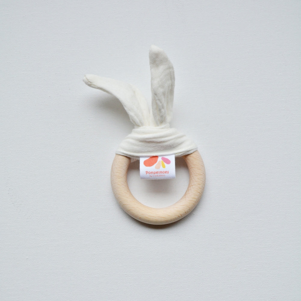 Wooden teething ring with rabbit ears - White