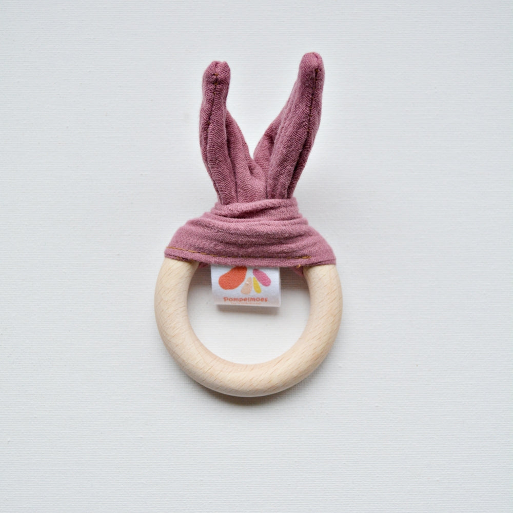 Wooden teething ring with rabbit ears - Dark old pink
