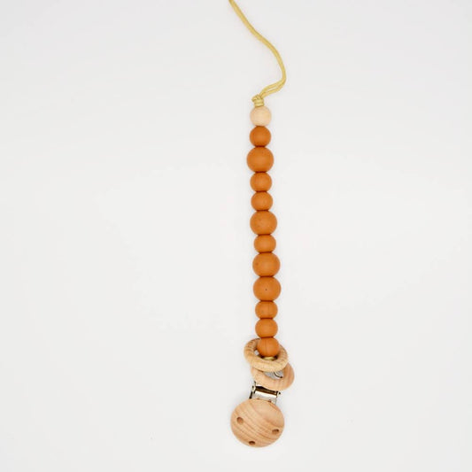 Pacifier clip with beech wood rings - Rust