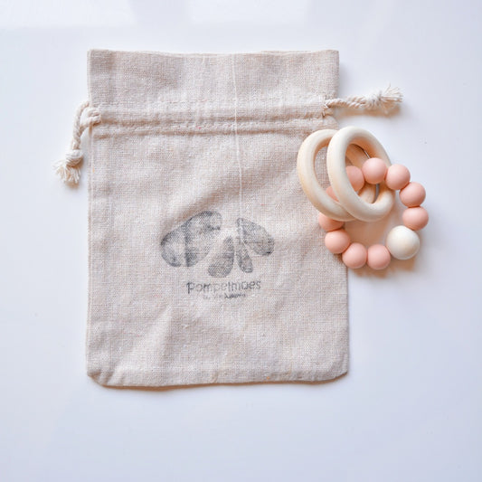Silicone &amp; Beech Wood Teething Ring with Cotton Bag - Peach Pink